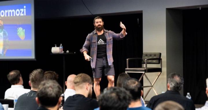 Alex Hormozi – $18k Upsell ACQ Scale Advisoryn